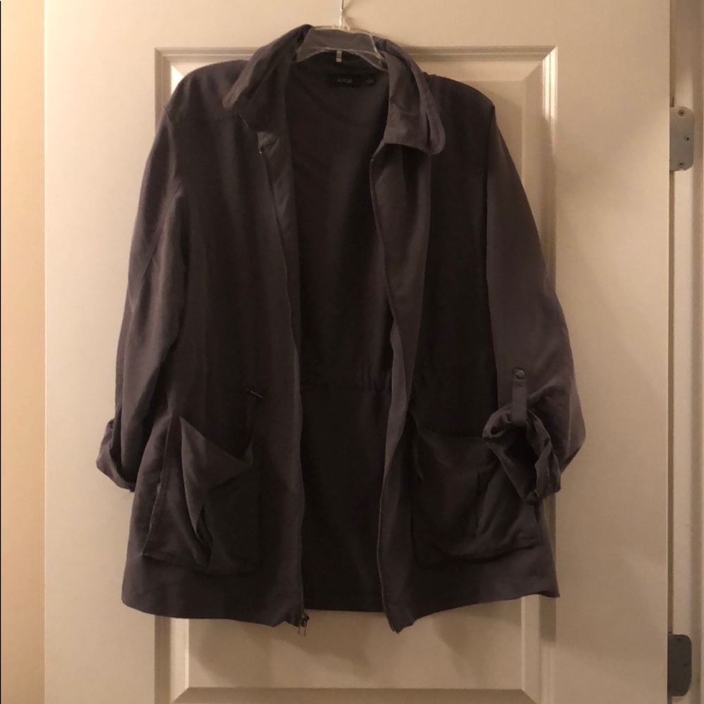 Women’s Jacket